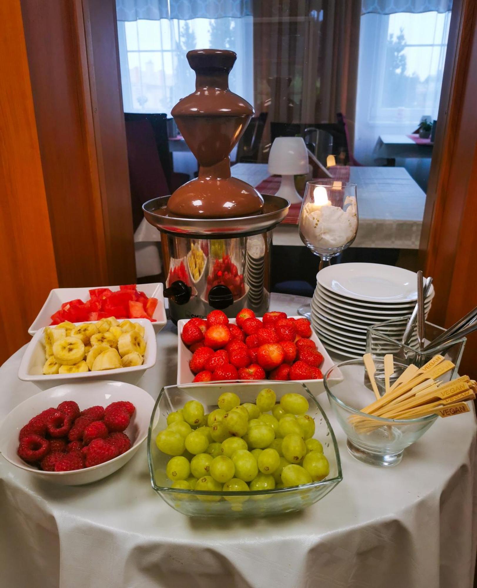 Wellness Hotel Stare Mesto Угерске-Градиште Экстерьер фото